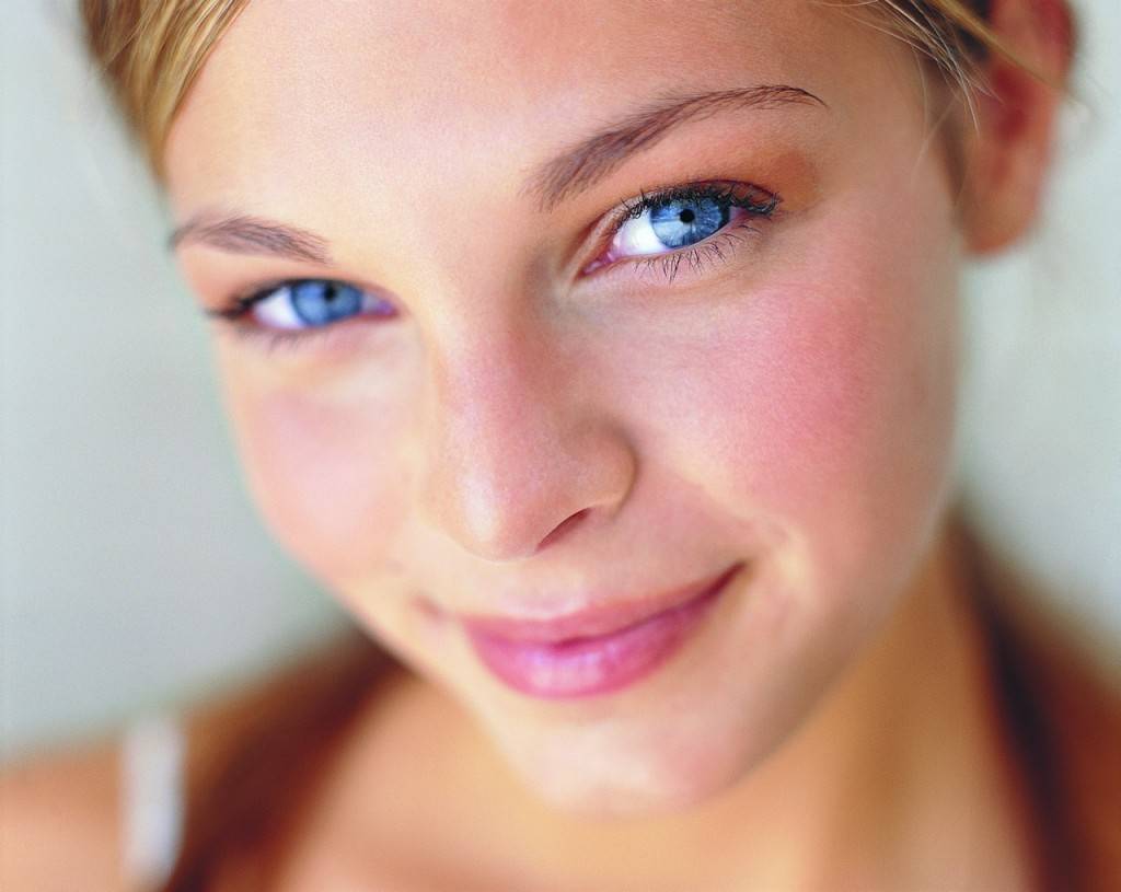 Почему у человека от алкоголя краснеет лицо?