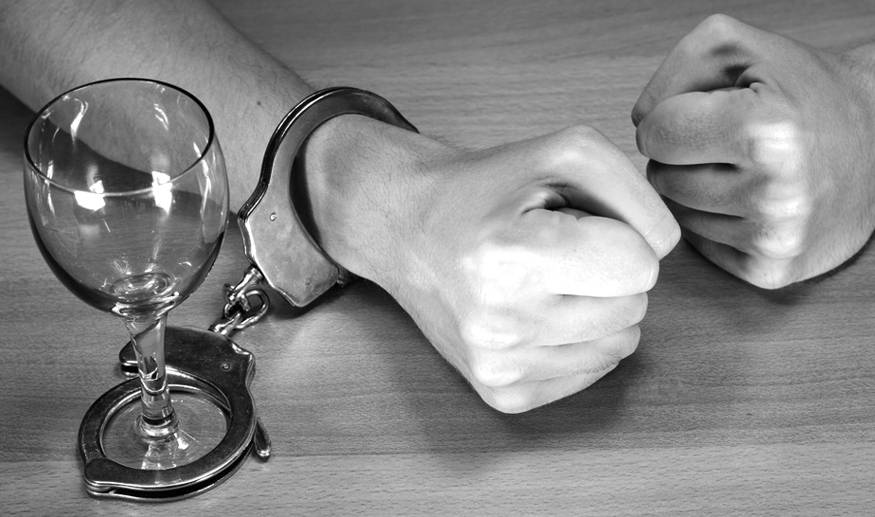 Сильно хочется выпить алкоголя Мужчине постоянно хочется выпить